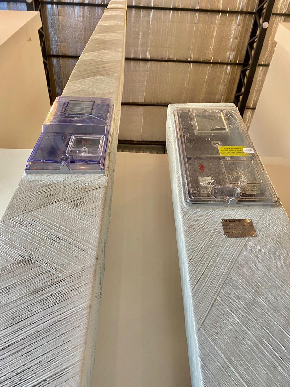 Postes acometida de Fibra de Vidrio PRFV